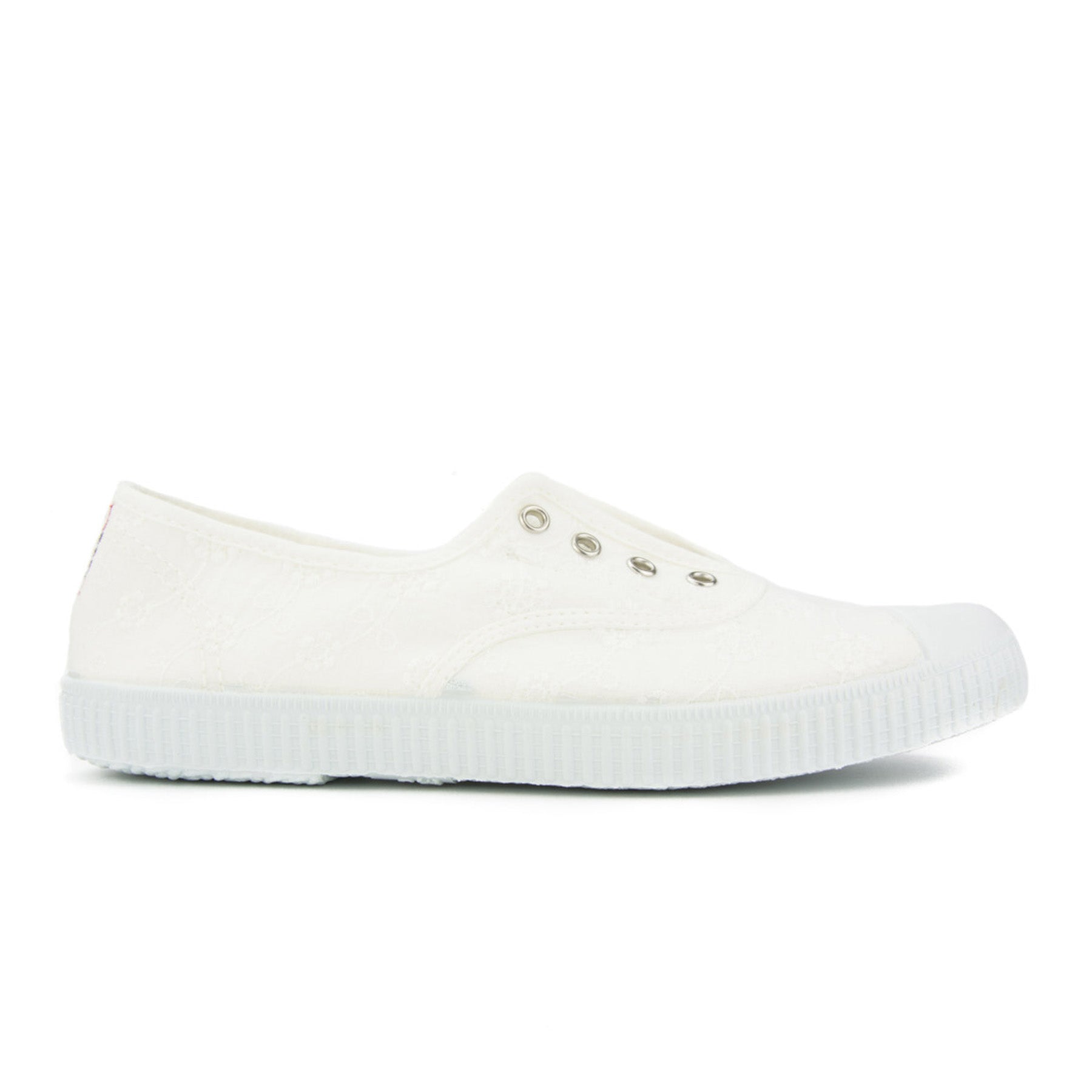 Cienta Embroidered Shoes White & Hopla Singapore